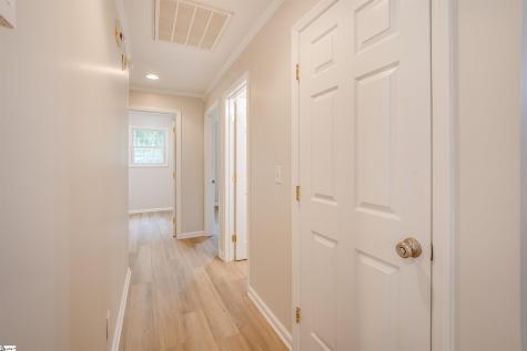 210 Knollview Drive Greenville SC 29611