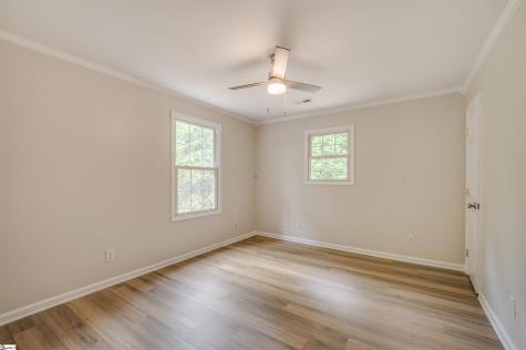 210 Knollview Drive Greenville SC 29611
