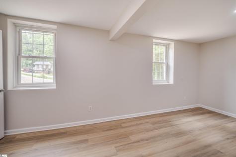 210 Knollview Drive Greenville SC 29611