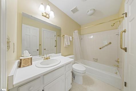 210 Valley Oak Drive Greenville SC 29617