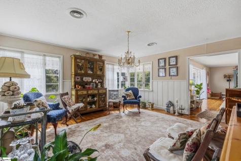 48 Crestline Road Greenville SC 29609