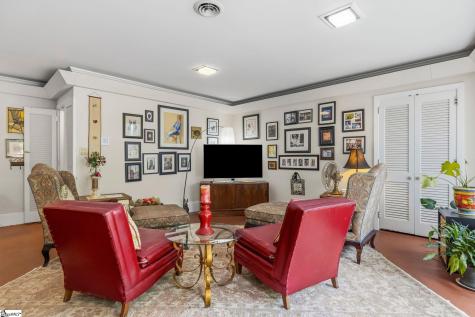 48 Crestline Road Greenville SC 29609