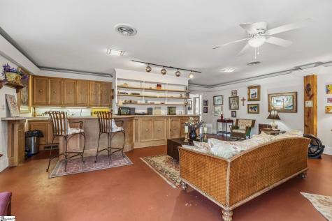 48 Crestline Road Greenville SC 29609