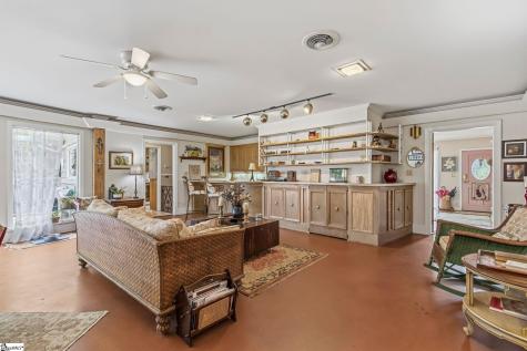 48 Crestline Road Greenville SC 29609