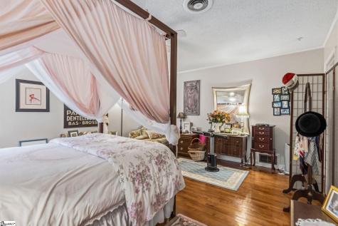 48 Crestline Road Greenville SC 29609