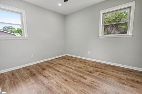 507 Craig Kropff Drive Wellford SC 29385
