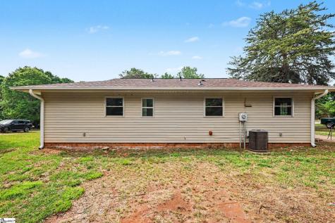 507 Craig Kropff Drive Wellford SC 29385