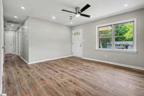 507 Craig Kropff Drive Wellford SC 29385