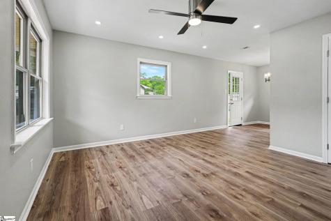 507 Craig Kropff Drive Wellford SC 29385