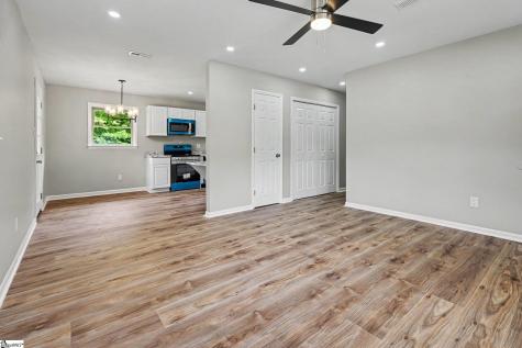 507 Craig Kropff Drive Wellford SC 29385