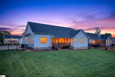 416 Pleven Way Pelzer SC 29669