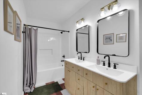123 Mountain Chase Drive Taylors SC 29687