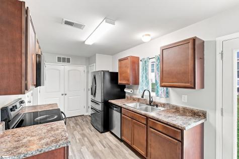 129 Colonial Walk Pickens SC 29671