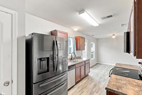 129 Colonial Walk Pickens SC 29671