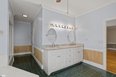 414 Giggle Drive Laurens SC 29360