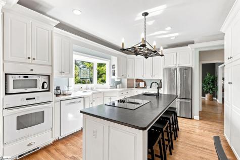 41 Lanneau Drive Greenville SC 29605
