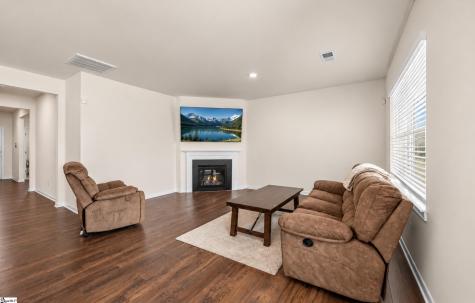 680 Hollyrose Circle Greenville SC 29605