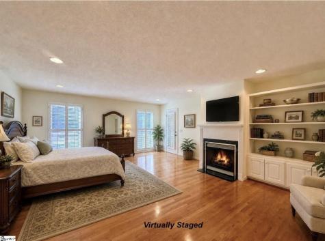 208 Oak Hollow Court Seneca SC 29672