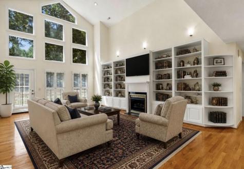 208 Oak Hollow Court Seneca SC 29672
