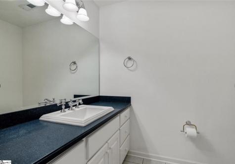 208 Oak Hollow Court Seneca SC 29672
