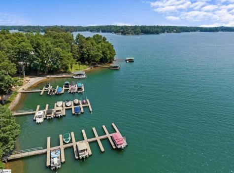 208 Oak Hollow Court Seneca SC 29672