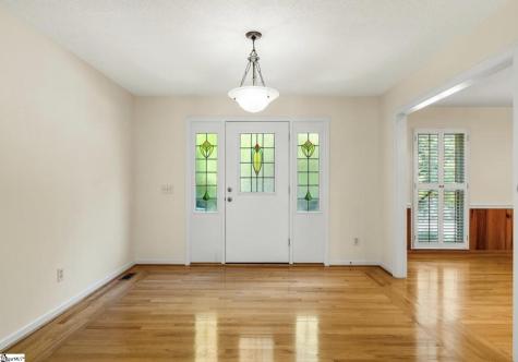 208 Oak Hollow Court Seneca SC 29672