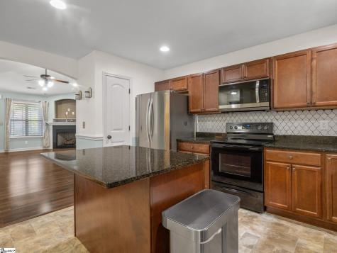 618 Chastine Drive Spartanburg SC 29301