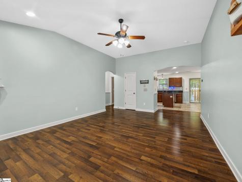 618 Chastine Drive Spartanburg SC 29301