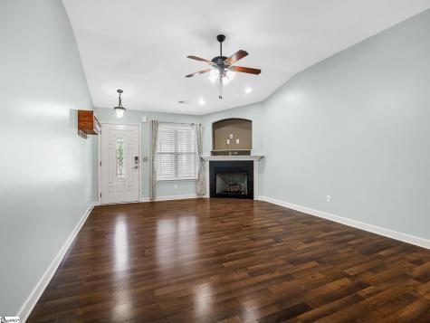 618 Chastine Drive Spartanburg SC 29301