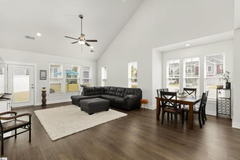 1039 Glohaven Way Boiling Springs SC 29316