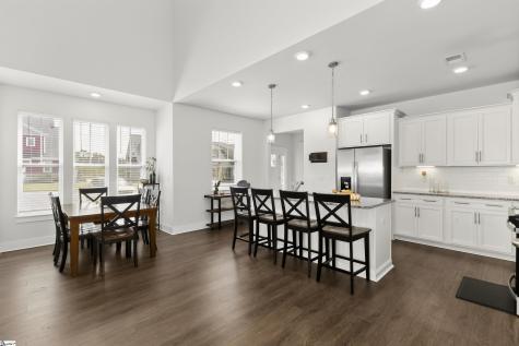 1039 Glohaven Way Boiling Springs SC 29316