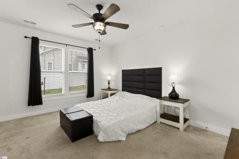 1039 Glohaven Way Boiling Springs SC 29316