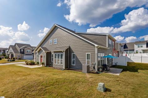 1039 Glohaven Way Boiling Springs SC 29316