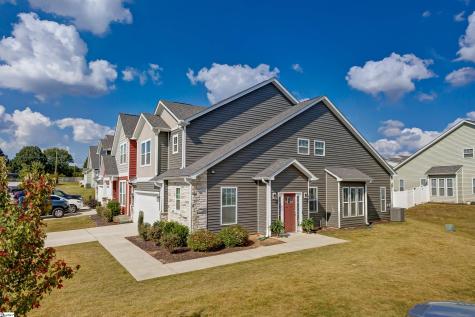 1039 Glohaven Way Boiling Springs SC 29316