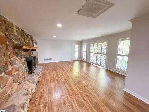 210 Lakeview Drive Seneca SC 29672