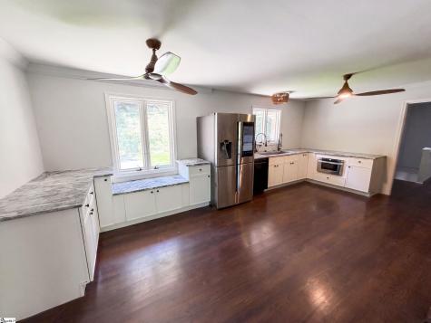 210 Lakeview Drive Seneca SC 29672