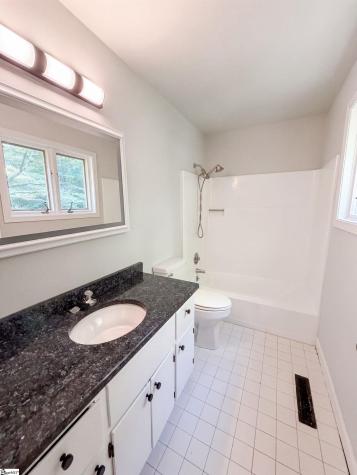 210 Lakeview Drive Seneca SC 29672