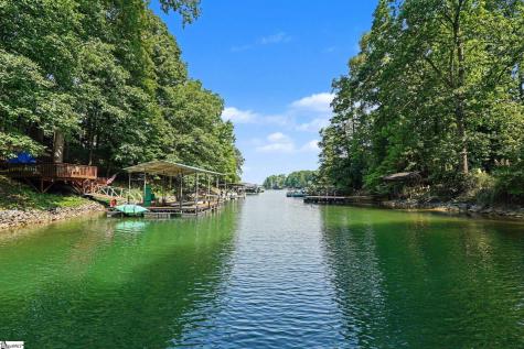 210 Lakeview Drive Seneca SC 29672