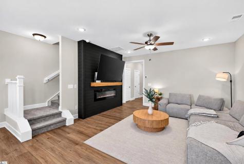 306 Hollenbeck Place Greenville SC 29607