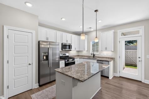306 Hollenbeck Place Greenville SC 29607