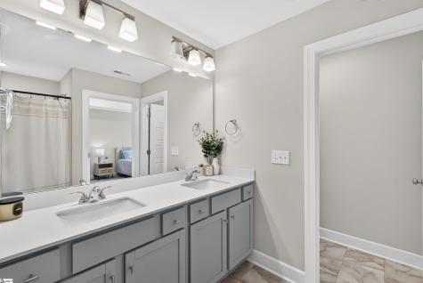 306 Hollenbeck Place Greenville SC 29607