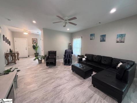 932 Eagle Harbor Drive Hodges SC 29653