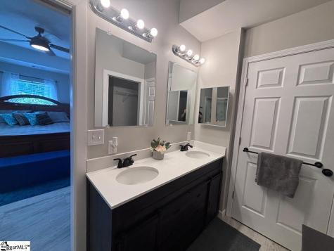 932 Eagle Harbor Drive Hodges SC 29653