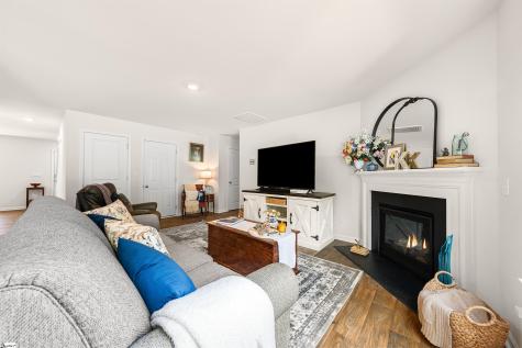 207 Ashwood Way Easley SC 29640