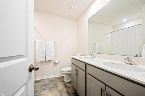 207 Ashwood Way Easley SC 29640