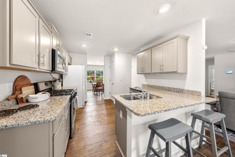 207 Ashwood Way Easley SC 29640