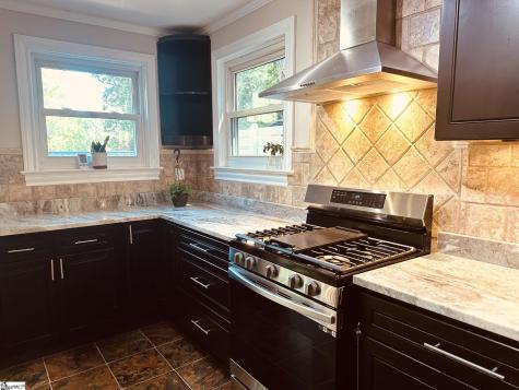 34 Brookside Circle Greenville SC 29609