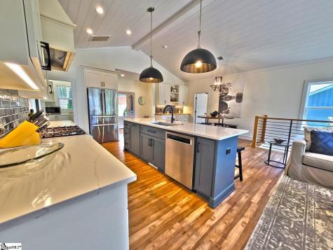 366 Hideaway Cove Drive Seneca SC 29672