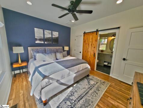 366 Hideaway Cove Drive Seneca SC 29672