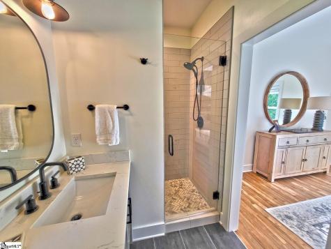 366 Hideaway Cove Drive Seneca SC 29672